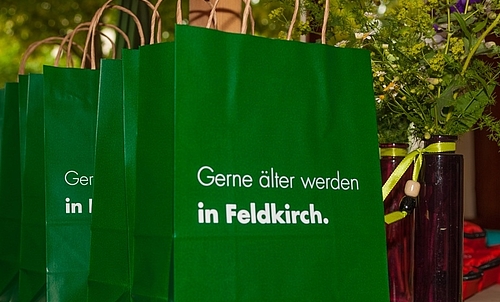 Papiertaschen Gerne älter werden in Feldkirch